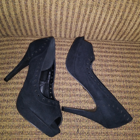 Vascara Peep-Toe Black Suede Heels - Picture 3 of 8